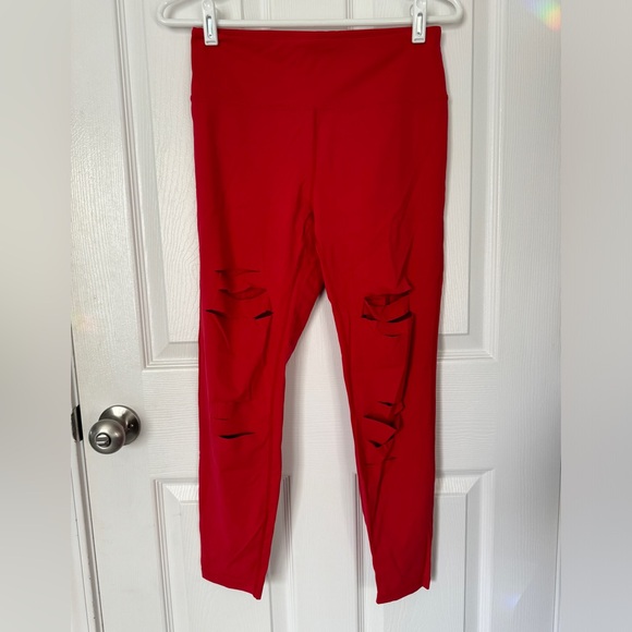 Zyia Red Slashed Luxe Legging - Picture 2 of 7